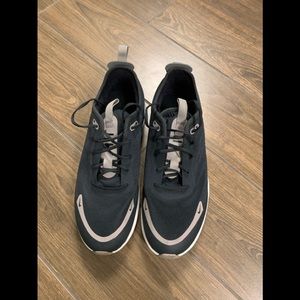 Nike Air Max Dia - like new
